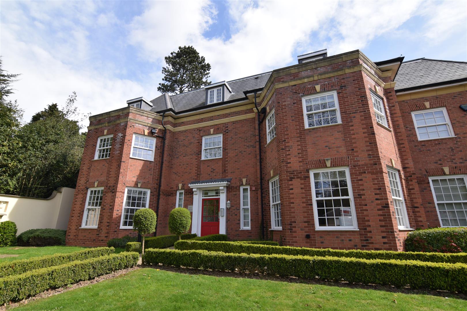 8, John Cullis Gardens, Kenilworth Road